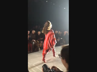 cindy walks the runway at the gcds show at milan fashion week