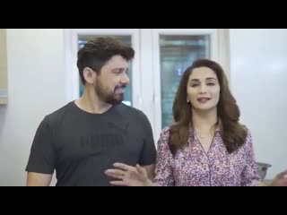 madhuri and ram prepare kande pohe