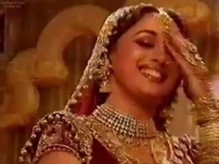 madhuri dixit on the set of devdas. mature