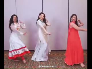 madhuri dixit dance. press conference of the show dance deewane 05/28/19 mature