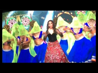 madhuri dixit performing at starscreenawards2017 mature