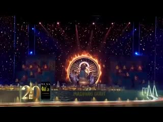 madhuri dixit paying dance tribute to saroj khan at iifa award 2019 mature